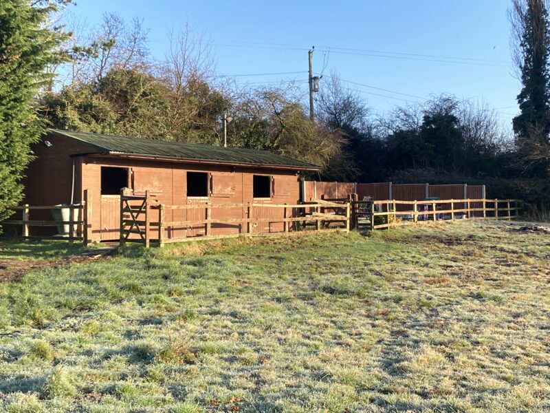 To Let – Land and Stables at Hunsterson, Near Nantwich